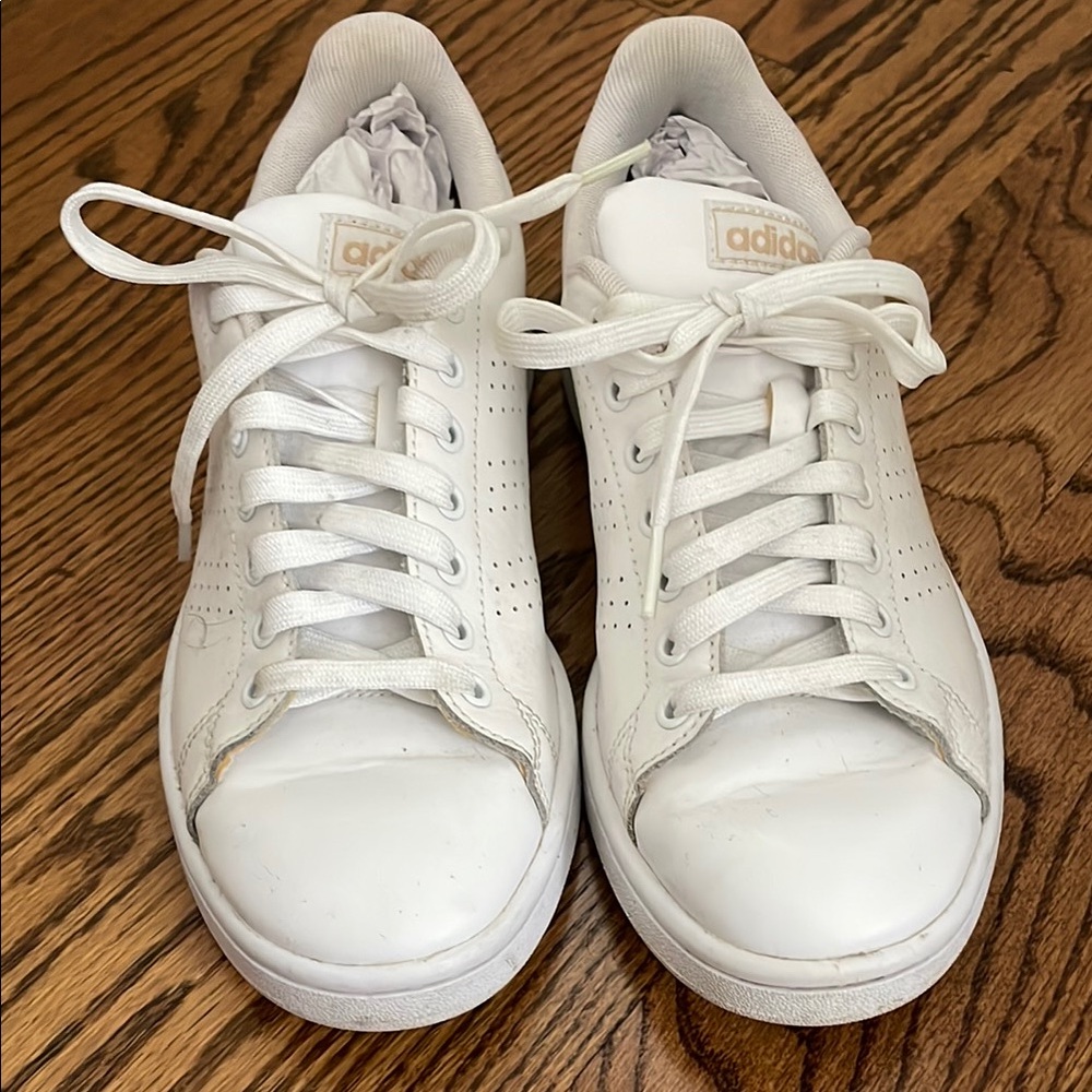 LIKE NEW Adidas Stan Smith White Leather Sneakers